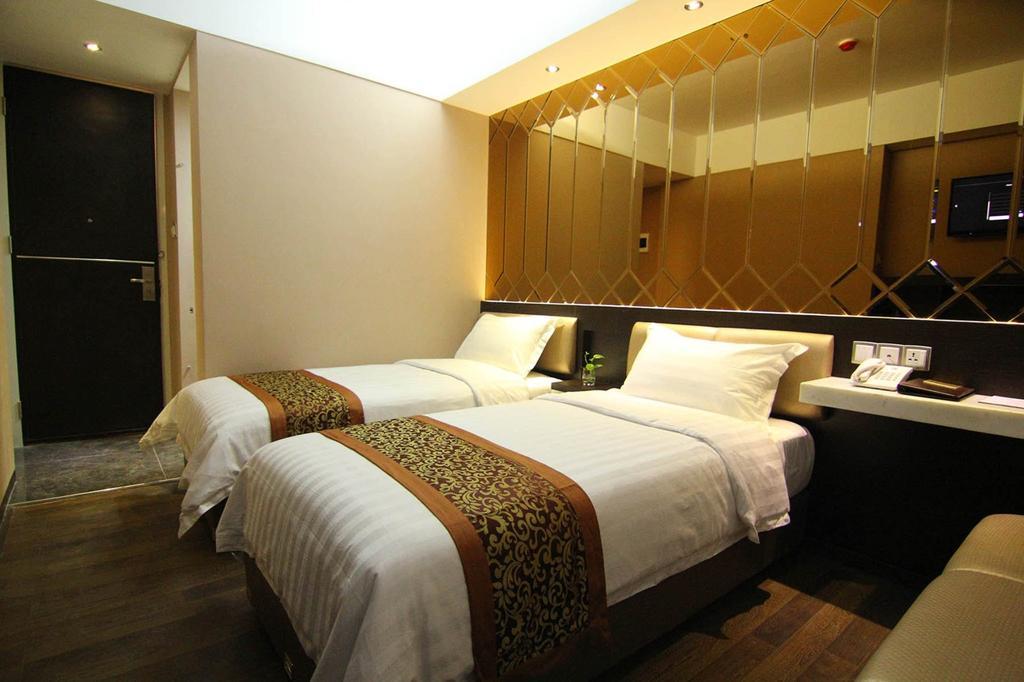 Favor Hotel Makassar City Center By Life Phòng bức ảnh