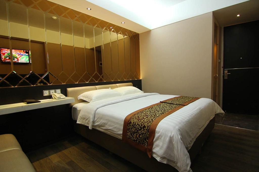 Favor Hotel Makassar City Center By Life Phòng bức ảnh