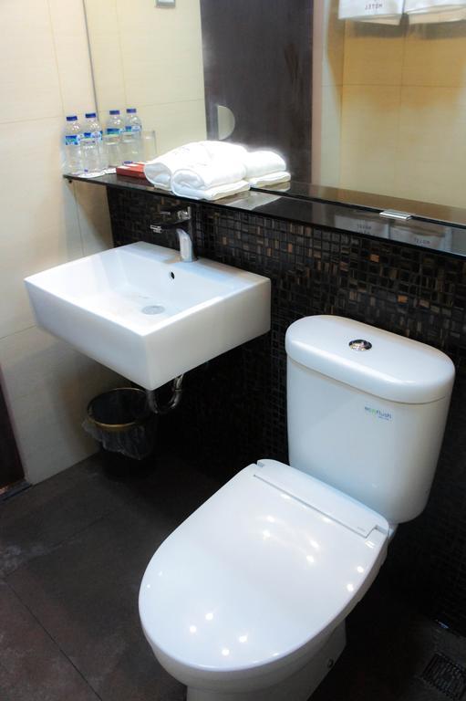 Favor Hotel Makassar City Center By Life Phòng bức ảnh